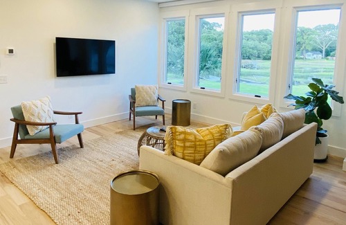 West Ashley Cottage | This is a large and very private, newly built carriage house with Marsh Views!