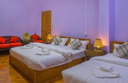 Sagaing Hotel | Thit Sar Shin Guest House