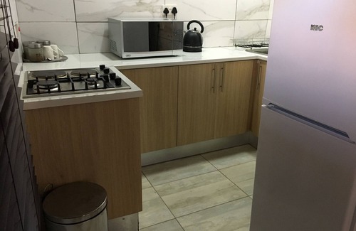Maun House | Thomo's Inn