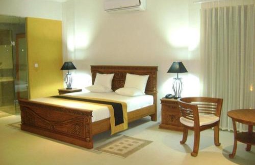 Nintavur Hotel | Thompukandam Village Resort