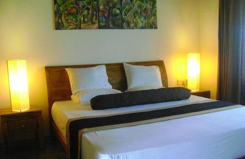Nintavur Hotel | Thompukandam Village Resort