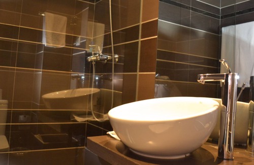 Luanda Hotel | Thomson House