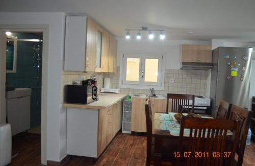 Posidonia House | Thor Freyjas of Poseidonia Syros Holiday House