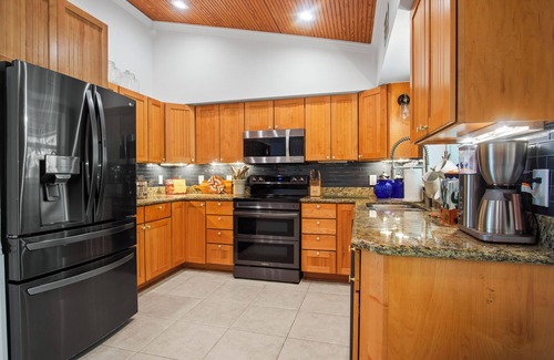 Midtown House | Three Bedroom, 3 Bath pool home close to the Atlantic!