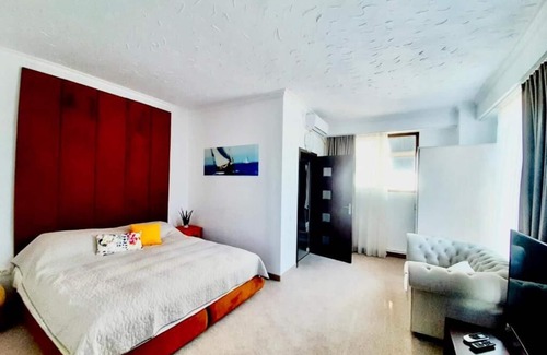 Constanta Apartment | Three-Bedroom Apartment - Vila Milunannn
