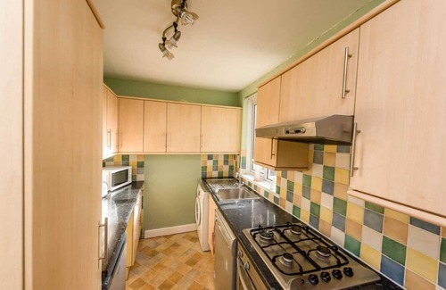 Dover House | Three bedroom house close to dover ferry and dover priory station