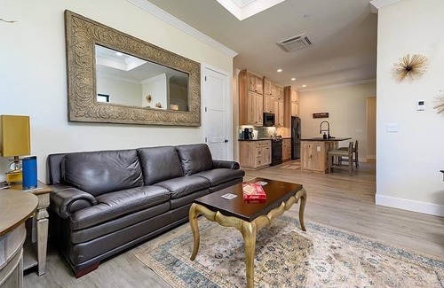 Pacheco House | Three Bedroom with private river access