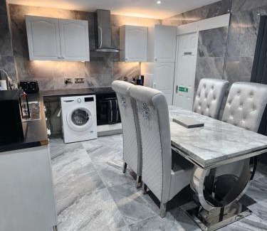 Belfast City Centre House | Three bedrooms Luxury City Centre Home