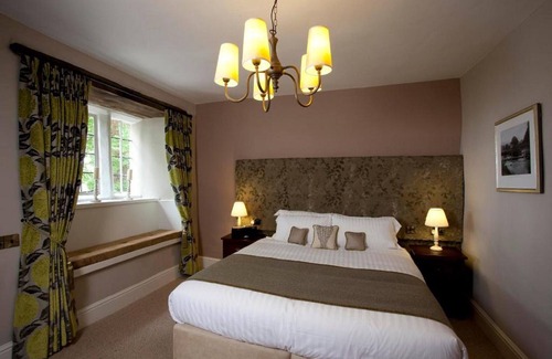 Chagford Hotel | Three Crowns