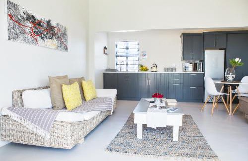 Olifantskop Ski Chalet | Three Feathers Cottages