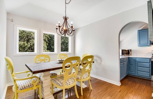 Seabrook Island Villa | Three-level marsh-front villa with screened porch - walk to all amenities