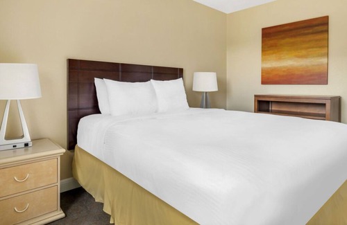 Canyon Corridor Resort | Three Spacious 2BR Suite w/ Balcony | Kitchen + Living Area | 2 Swimming Pools