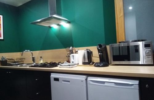 Thuir Apartment | Thuir/Appartement avec loggia privative