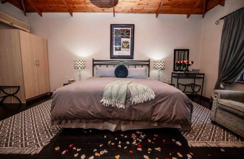 Hazyview House | Thulamela Couples Retreat