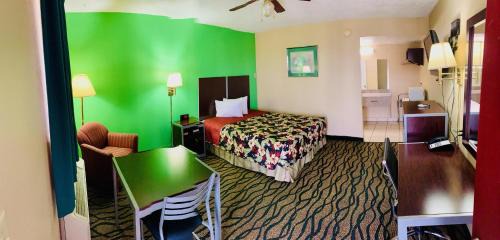 Liberal Hotel | Thunderbird Inn