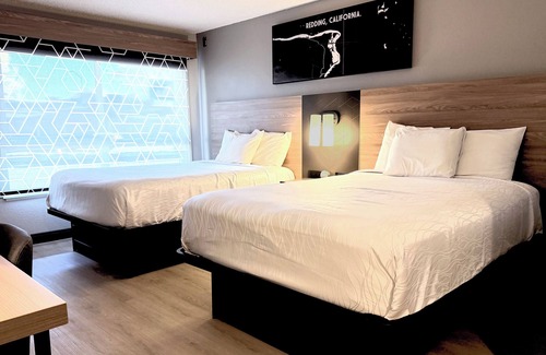 Downtown Hotel | Thunderbird Lodge