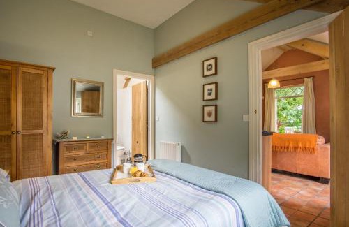 Dre-fach Felindre House | Thyme Lodge Newcastle Emlyn
