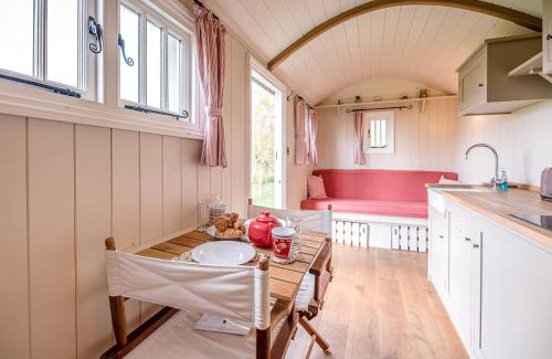 Framlingham House | Thyme Shepherds Hut Boundary Farm, Framlingham