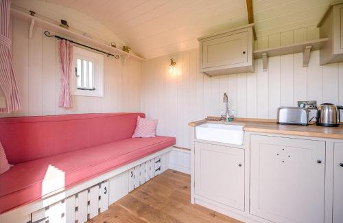 Framlingham House | Thyme Shepherds Hut Boundary Farm, Framlingham