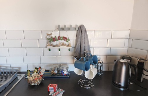 Mountainside Cottage | Thys' Place, a Gateway to Coastal Bliss in Gordon's Bay! Digital Nomad paradise!