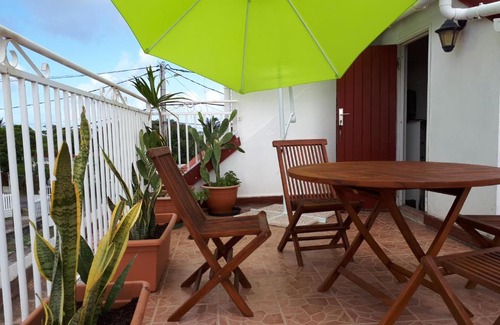 Sainte-Anne Apartment | TI-WAIT