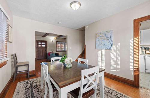 Clintonville House | Tibet Twins Suites For 12