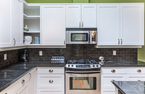 Regional District of Nanaimo Cabin | Tide's Reach Cabin: Forest Retreat Only Steps From Rathtrevor Beach
