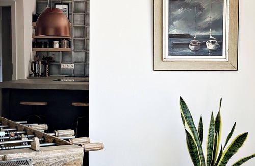 Wittduen Apartment | TIDE4 Amrum No. 8 - dog-friendly with fireplace and garden, 1 min to the sea.