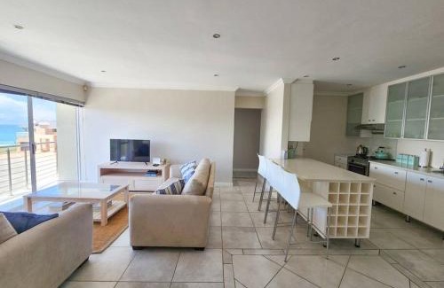 Jeffreys Bay Apartment | Tides Beach Apartment
