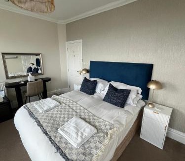 Mumbles Bed & Breakfast | Tides Reach Guest House