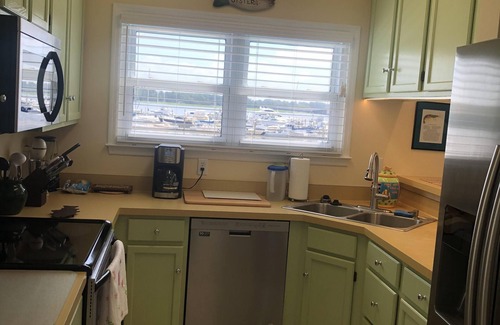 Port Royal Landing House | TideWatch - A First Class Property. Spectacular views of the Beaufort River.