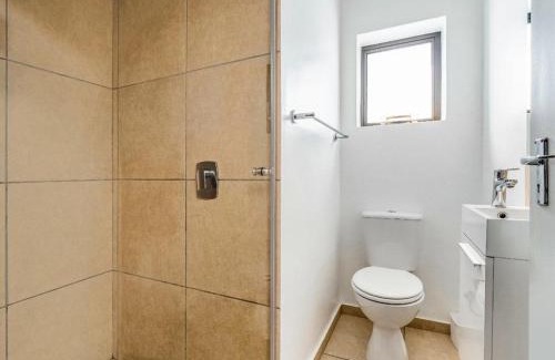 Knysna House | Tidswell Cottage Spacious Leisure Isle home