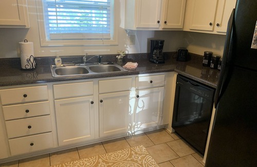 Auburn Condo | Tiger Paw 5