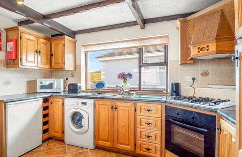 Carraroe Ski Chalet | Tigh an Bheachaire Carraroe