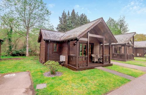 Tilford Resort | Tilford Woods Lodge Retreat