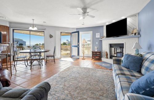 Cordesville Apartment | Tilghman Lakes D4 condo