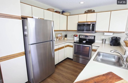 West Dover House | Timber Creek- Now with a new Outdoor Pool!