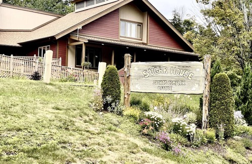 West Dover House | Timber Creek- Now with a new Outdoor Pool!