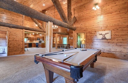 Rockbridge Cabin | Timber View | Pool | Lodge