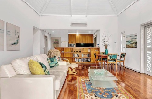 Semaphore Cottage | Time and Tide Beach Cottage on the Esplanade