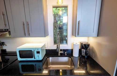 Bryson City Cabin | Time Flies on the River