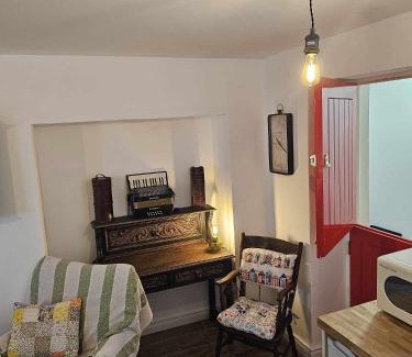 Carrickfergus House | Time Stands Still Cottage