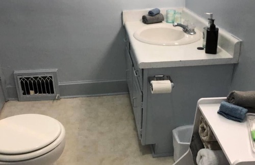 Duluth House | Timeless Charm - 2 Bedroom 1 Bath Apartment