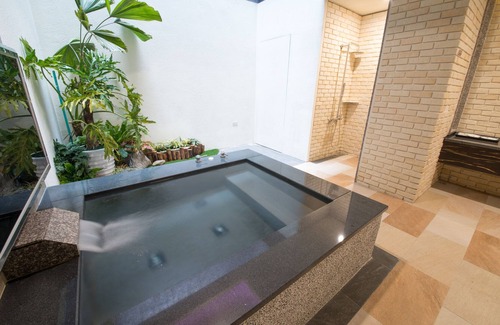 Jinshan Hotel | Ting-Shuai Motel