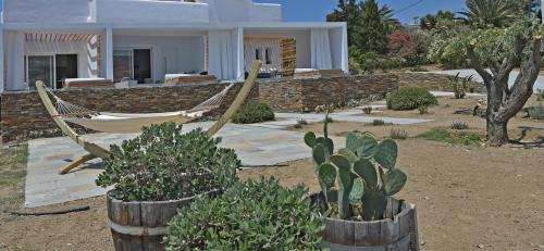 Tinos Town Villa | Tinos Blend Suites