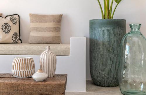 Tinos Town Villa | Tinosera Luxury Suites