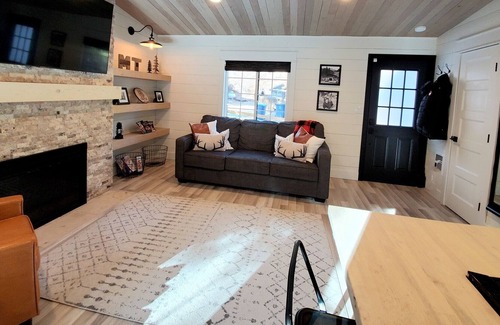 Mount Charleston Cabin | Tiny 1947 Mt. Charleston Cabin