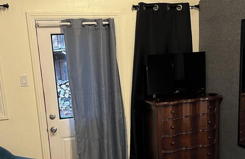 Soquel Cabin | Tiny Art House in the Santa Cruz Mountains