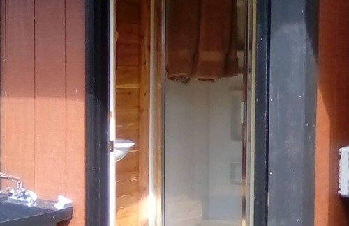 Sylva Cabin | Tiny cabin by the creek