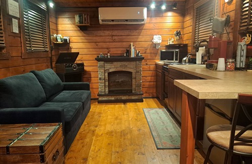 Perrysville Cabin | Tiny Cabin on the outskirts of Mohican State Park